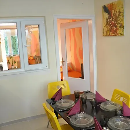 Arlequin Apartament *