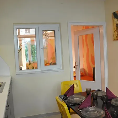 Arlequin Apartament *